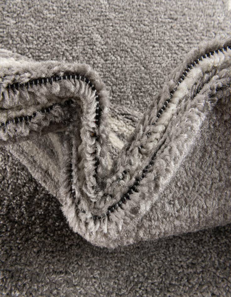 Detail image of  3' 3 x 12' Kai Runner Rug