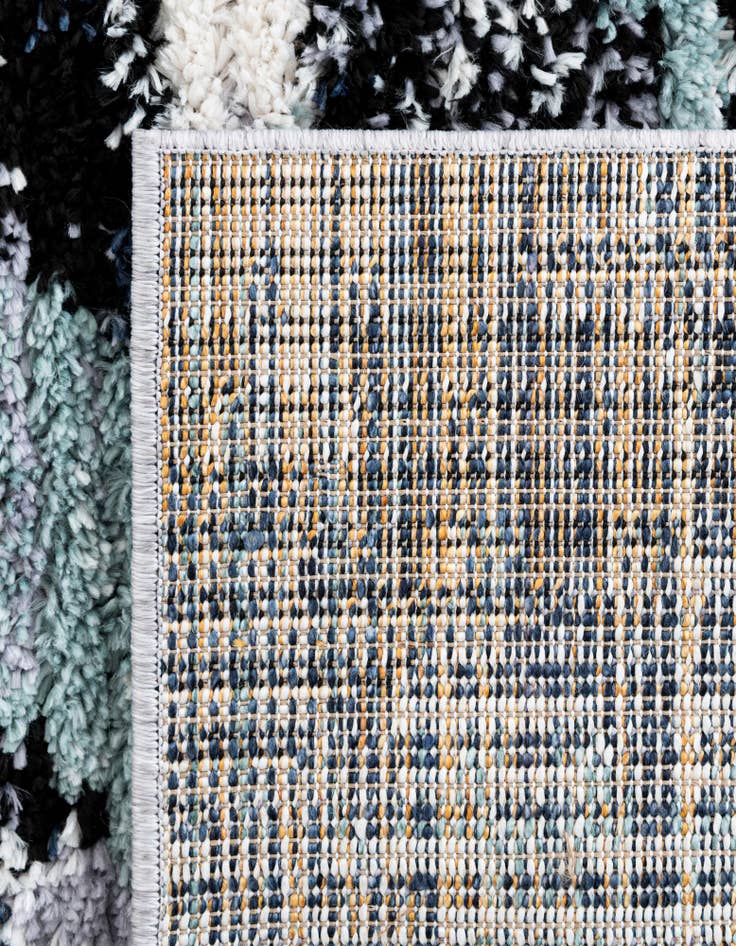 Detail image of  2' 7 x 12' Tucson Runner Rug