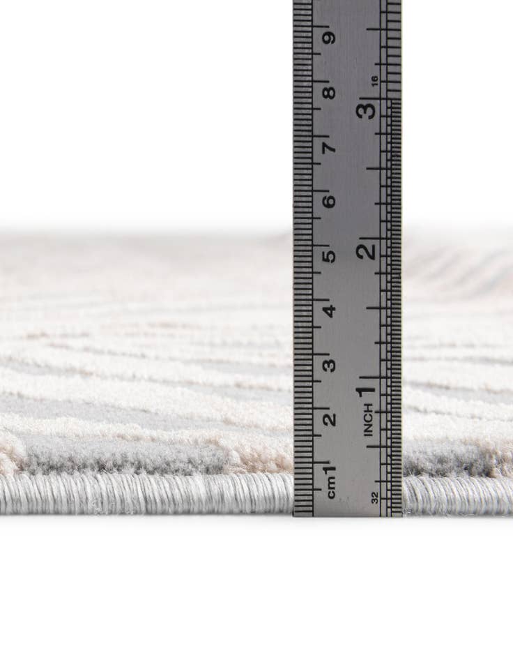 Detail image of  7' 10 x 7' 10 Finsbury Square Rug