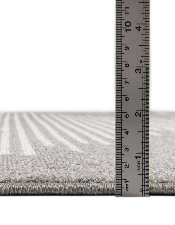 Detail image of  5' 3 x 5' 3 Kai Square Rug