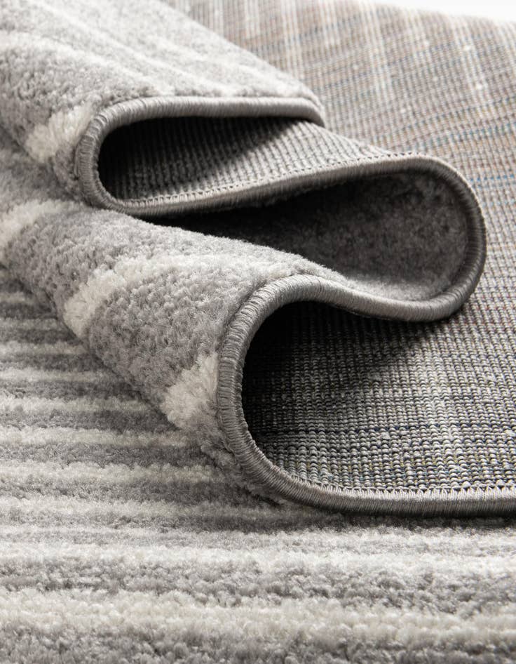 Detail image of  5' 3 x 5' 3 Kai Square Rug