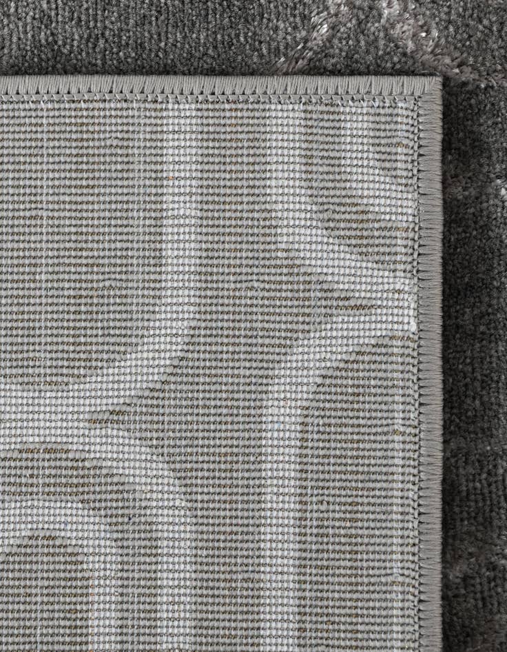 Detail image of  2' 7 x 12' Vogue Geo Runner Rug