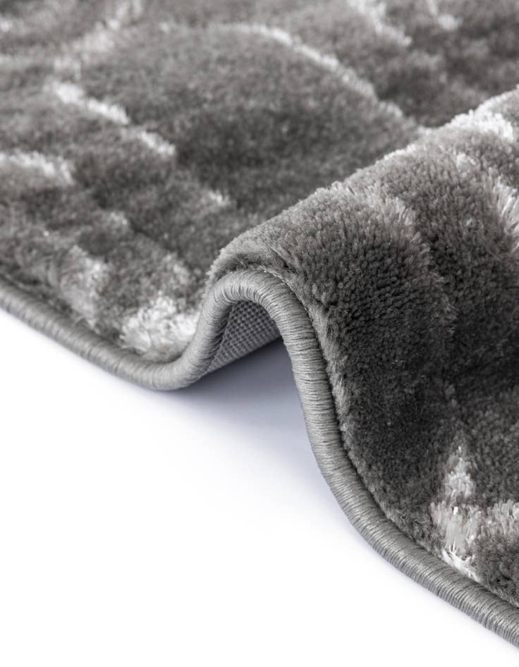 Detail image of  2' 7 x 12' Vogue Geo Runner Rug