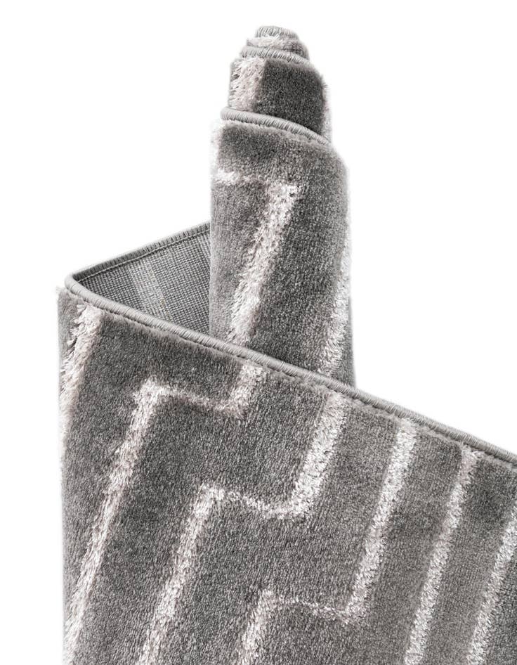 Detail image of  2' 7 x 12' Vogue Geo Runner Rug