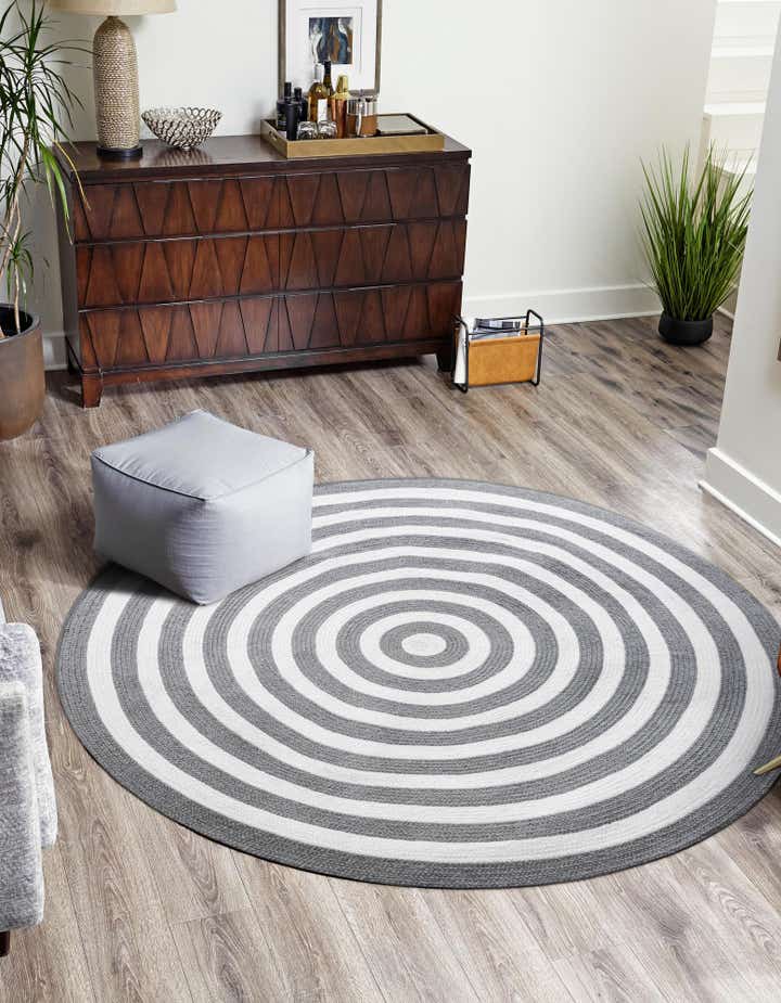 Gray and White 7' 10 x 7' 10 Hand Woven Eco Verse Indoor Washable ...