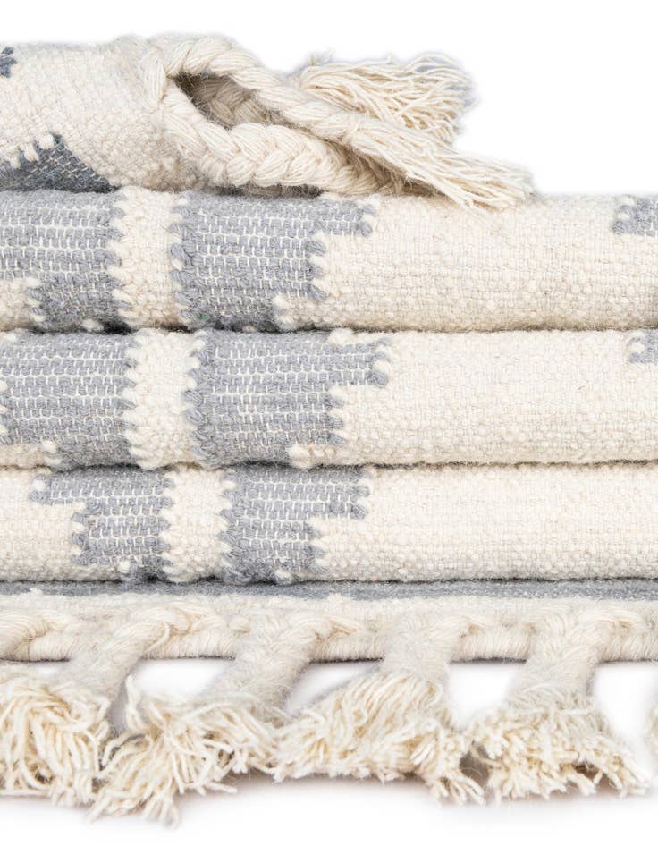 Detail image of  2' 2 x 6' 1  Hand Woven Arizona Wool Runner Rug