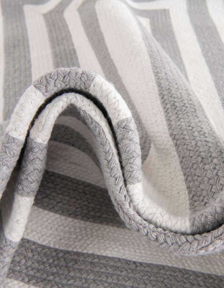 Detail image of  2' 7 x 10'  Hand Woven Eco Verse   Washable Indoor / Outdoor Runner Rug