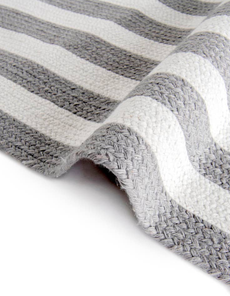 Detail image of  2' 7 x 10'  Hand Woven Eco Verse   Washable Indoor / Outdoor Runner Rug