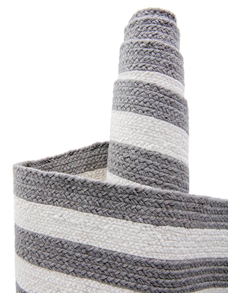 Detail image of  2' 7 x 10'  Hand Woven Eco Verse   Washable Indoor / Outdoor Runner Rug