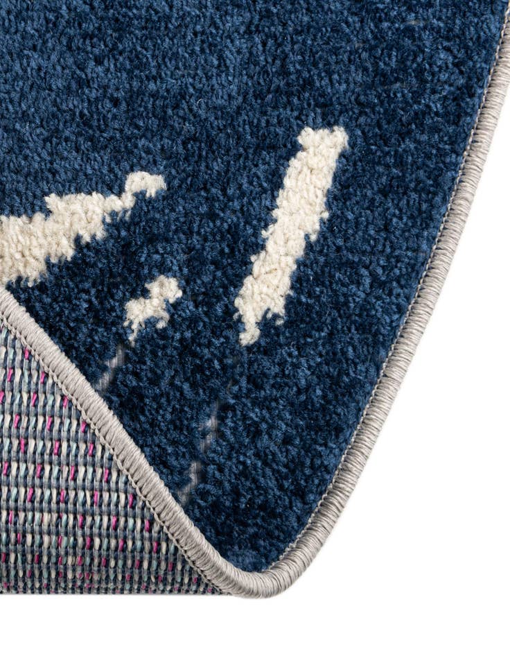 Detail image of  5' 3 x 5' 3  Washable Aruba Indoor / Outdoor Round Rug