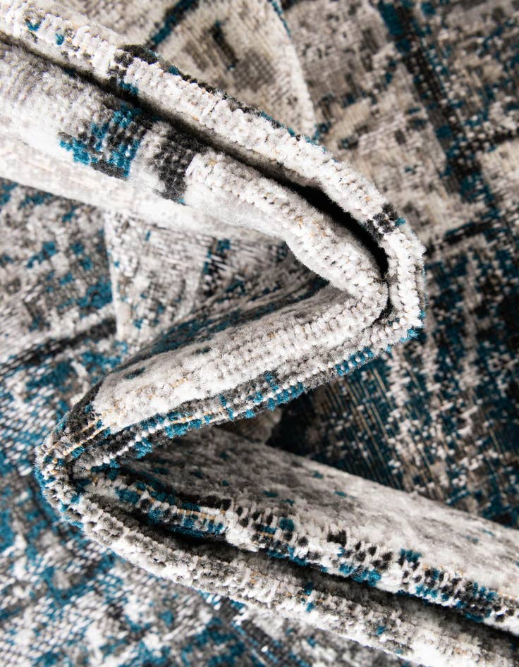 Detail image of  5' 3 x 5' 3 Valencia Round Rug