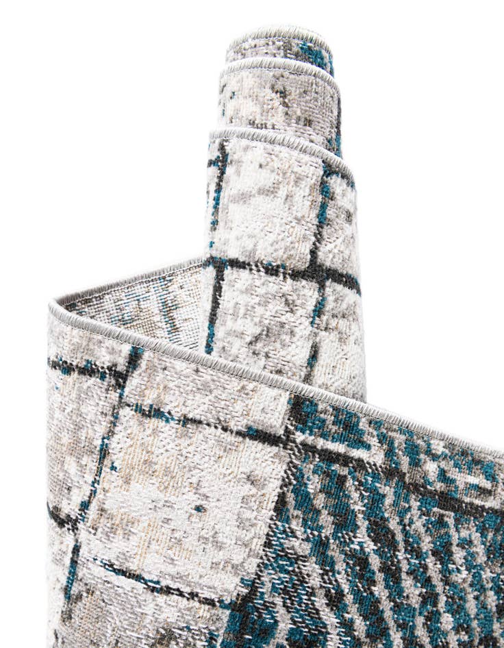 Detail image of  5' 3 x 5' 3 Valencia Round Rug