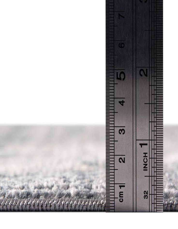 Detail image of  2' 2 x 6' 7 Eliza Runner Rug