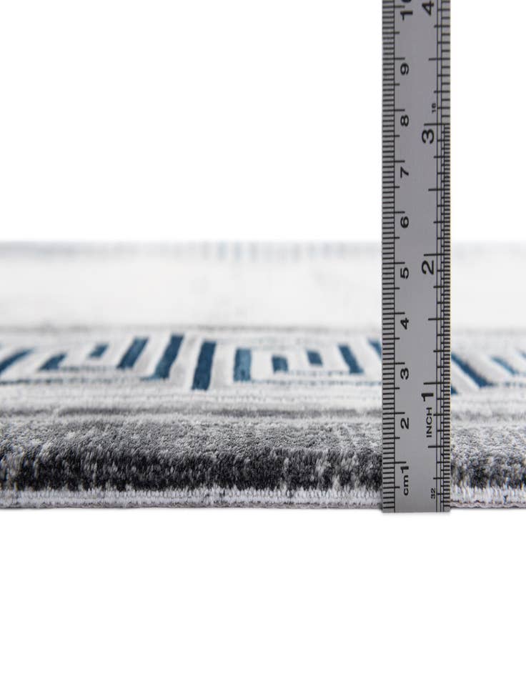 Detail image of  3' 3 x 9' 10 Montreux Runner Rug