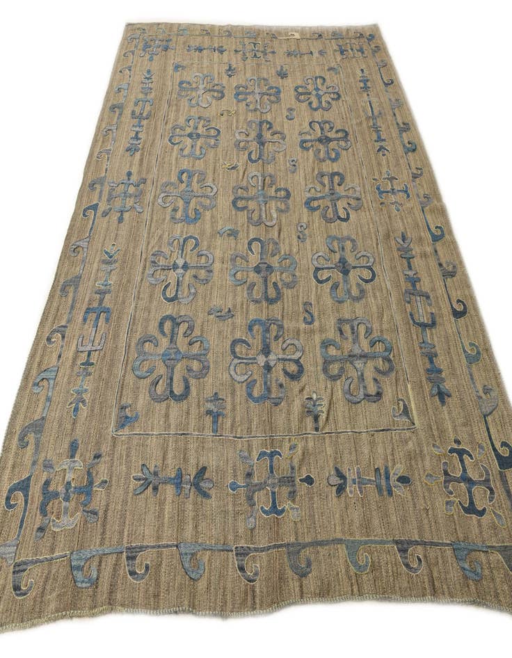 Detail image of  6' 7 x 9'  Hand Woven Kilim Suzani Wool Rug