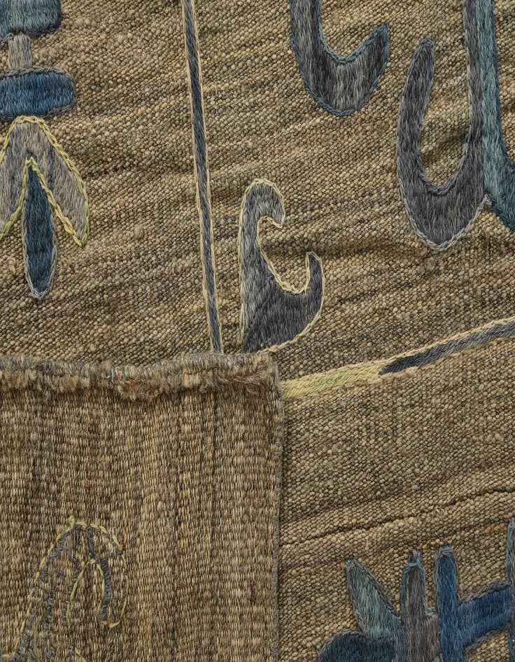 Detail image of  6' 7 x 9'  Hand Woven Kilim Suzani Wool Rug