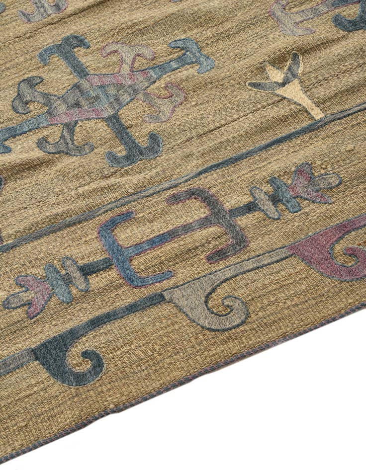 Detail image of  5' 9 x 7'  Hand Woven Kilim Suzani Wool Rug