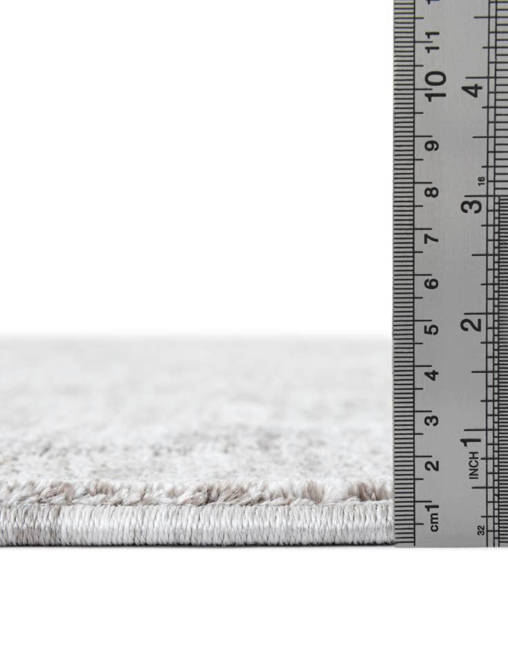 Detail image of  5' 3 x 5' 3 Gabbeh Round Rug