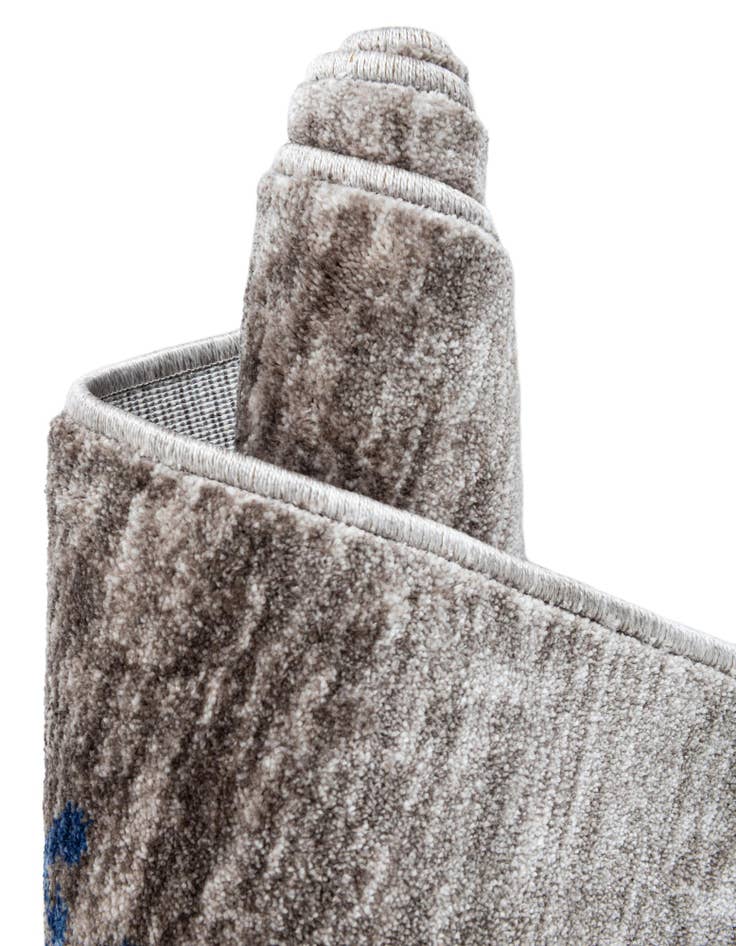 Detail image of  5' 3 x 5' 3 Gabbeh Round Rug