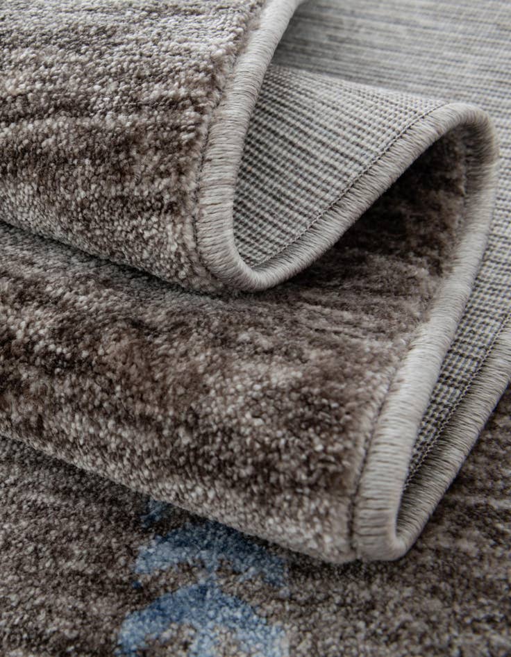 Detail image of  5' 3 x 5' 3 Gabbeh Round Rug