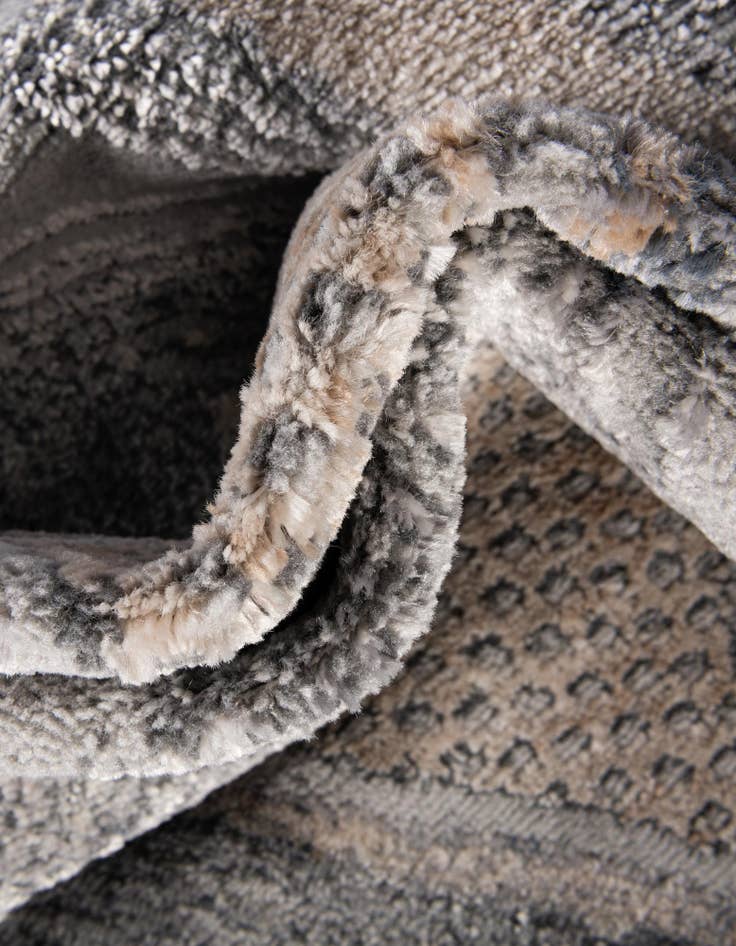 Detail image of  5' x 8' Caspian Rug