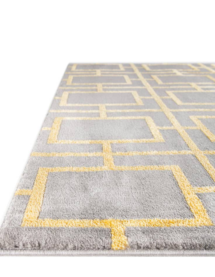 Detail image of  4' x 6'  Marilyn Monroe™ Glam Deco Rug