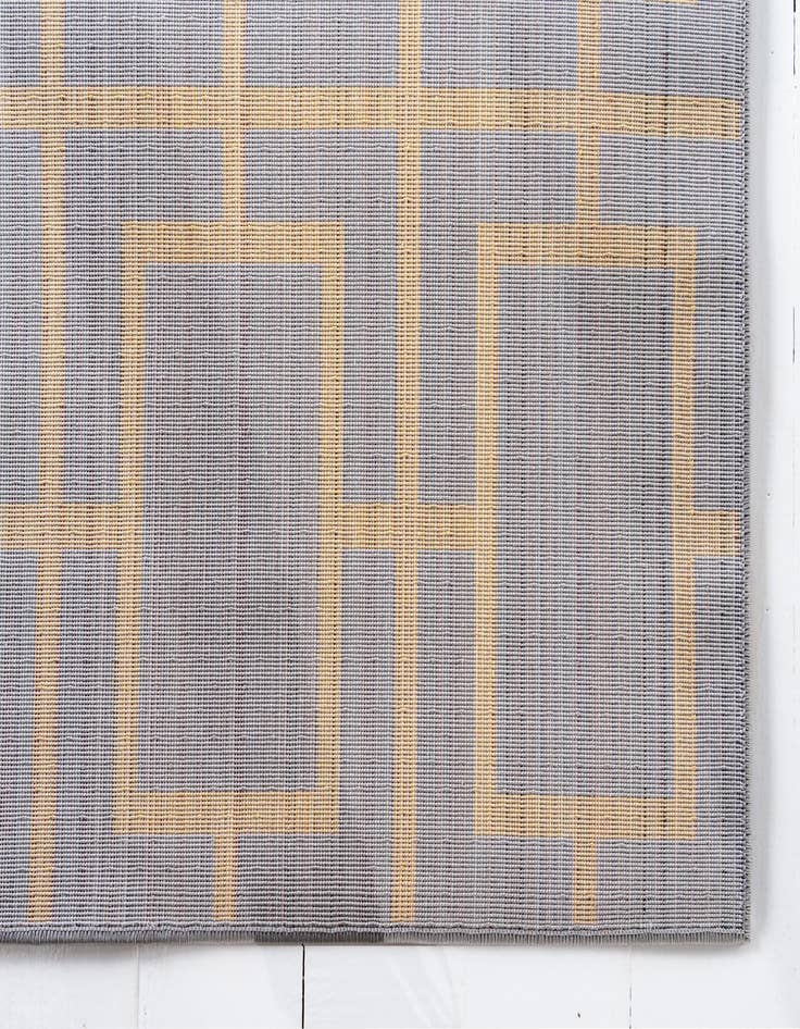 Detail image of  4' x 6'  Marilyn Monroe™ Glam Deco Rug