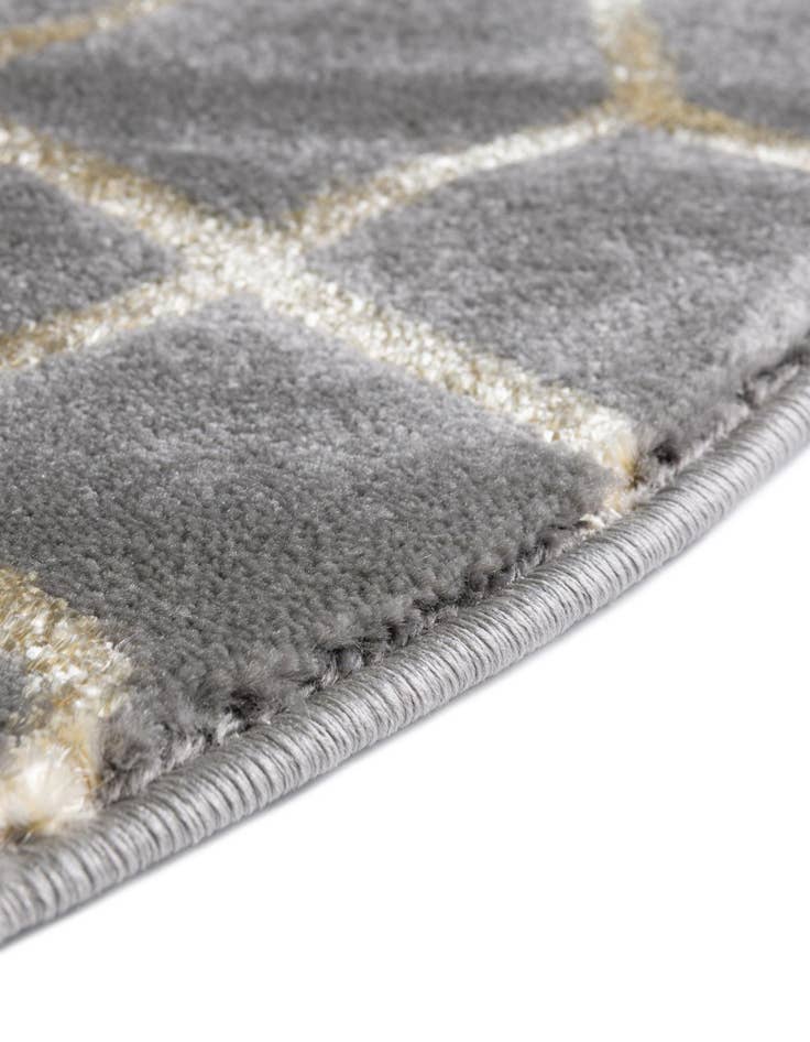 Detail image of  7' 10 x 7' 10  Marilyn Monroe&trade; Glam Trellis Round Rug