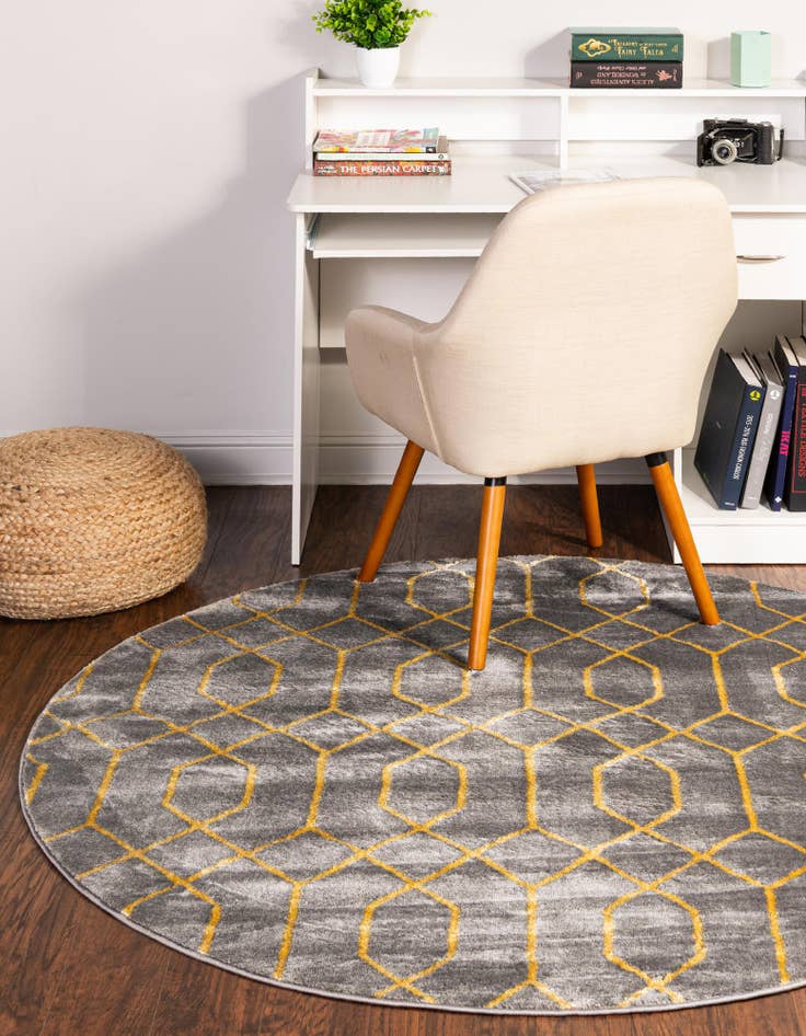 Detail image of  3' x 3'  Marilyn Monroe™ Glam Trellis Round Rug