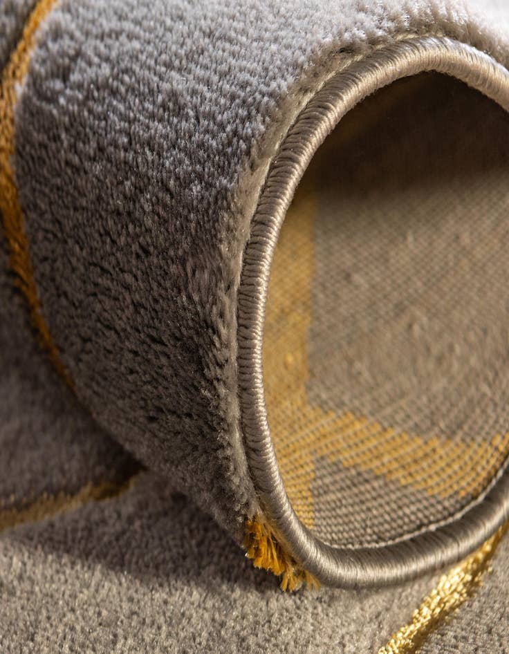 Detail image of  2' 7 x 12'  Marilyn Monroe&trade; Glam Trellis Runner Rug