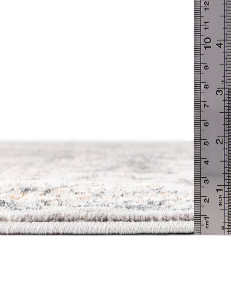 Detail image of 7' 10 x 7' 10 Highbury Square Rug