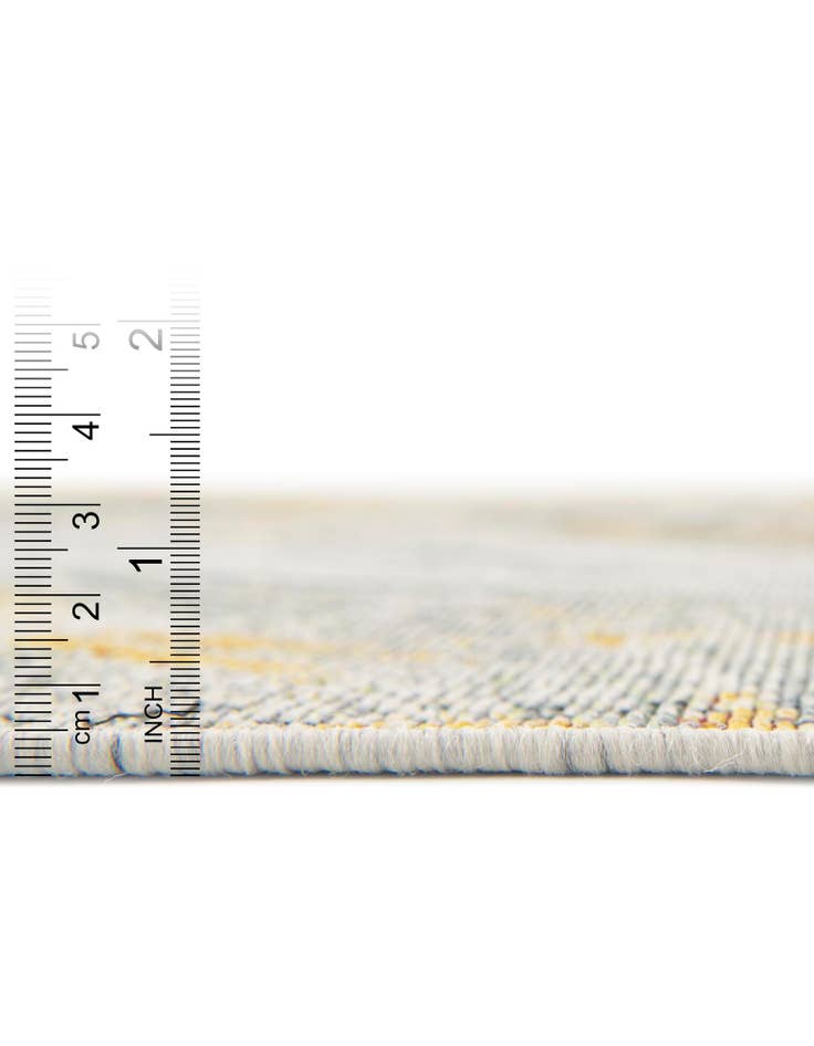 Detail image of  7' 10 x 7' 10  Washable Botanical Indoor / Outdoor Round Rug