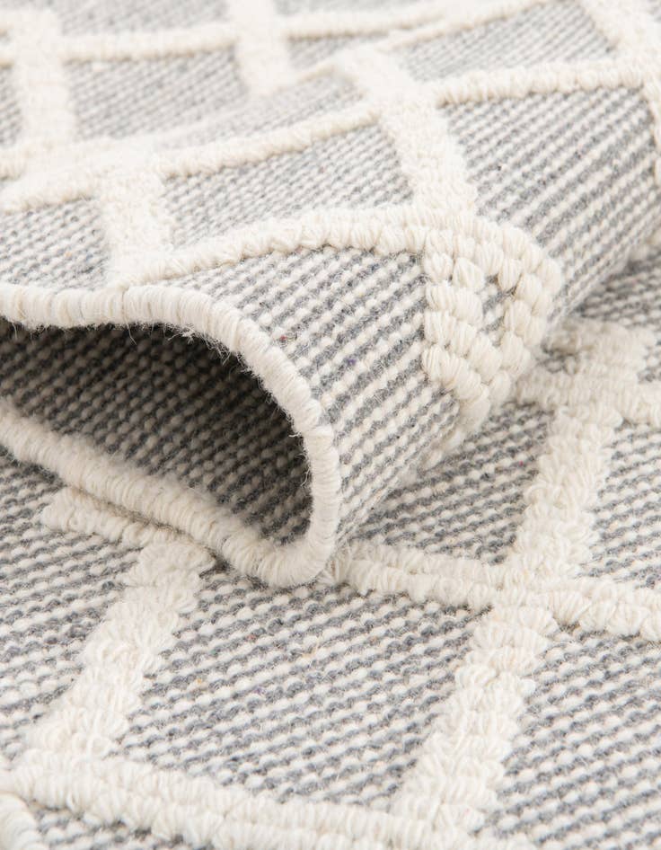 Detail image of  8' x 8'  Hand Knotted Jill Zarin Dorset Square Rug