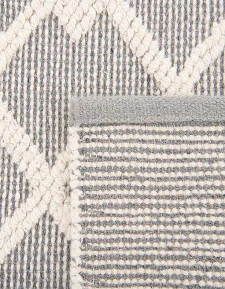 Detail image of  8' x 8'  Hand Knotted Jill Zarin Dorset Square Rug