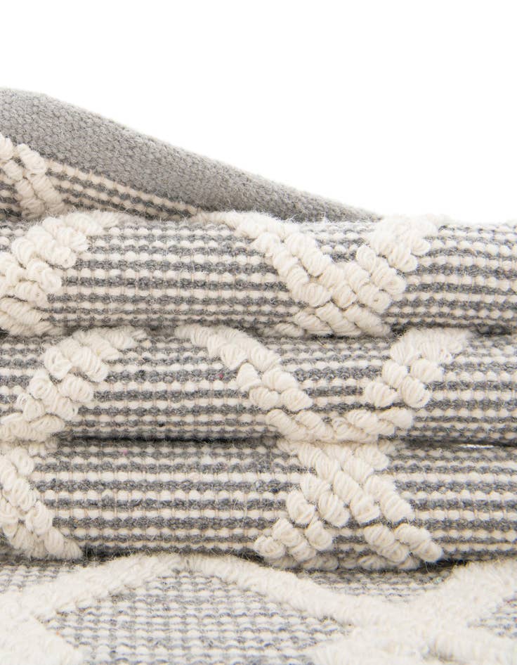 Detail image of  8' x 8'  Hand Knotted Jill Zarin Dorset Square Rug