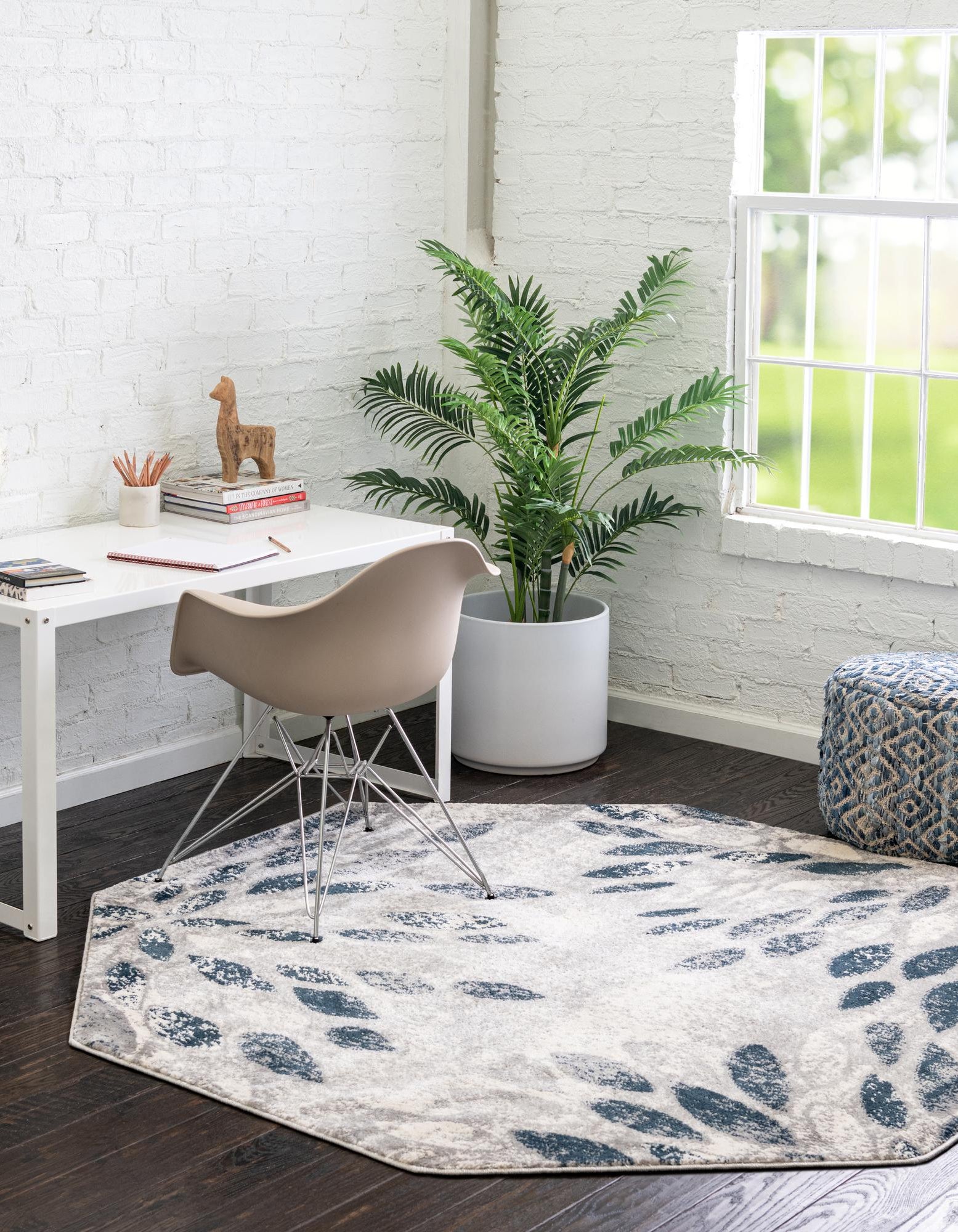Gray 6' x 6' Charleston Octagon Rug | Rugs.com