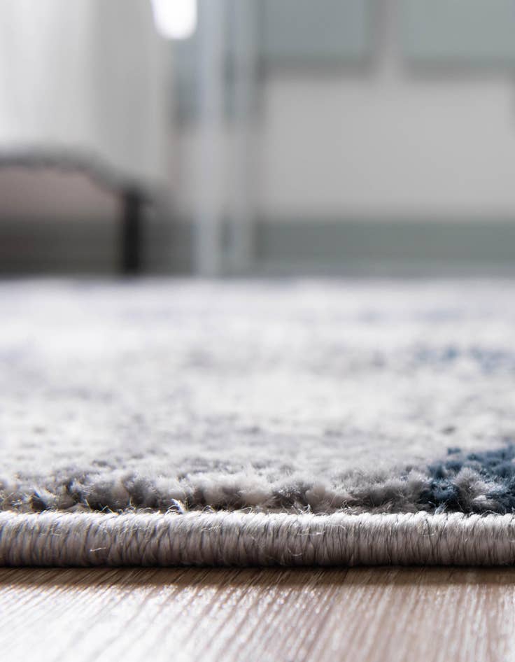 Detail image of  4' x 4' Charleston Octagon Rug