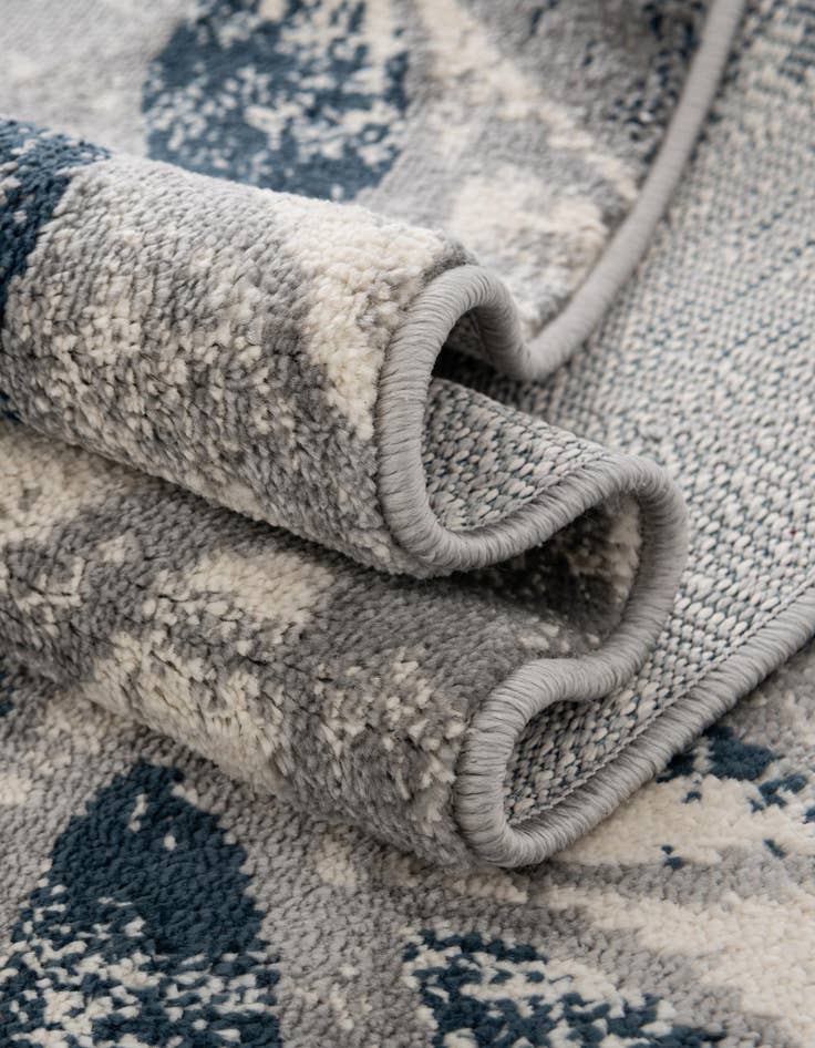 Detail image of  5' x 8' Charleston Oval Rug