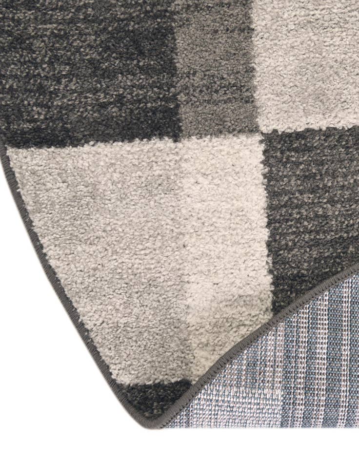 Detail image of  5' 3 x 8' Equinox Oval Rug