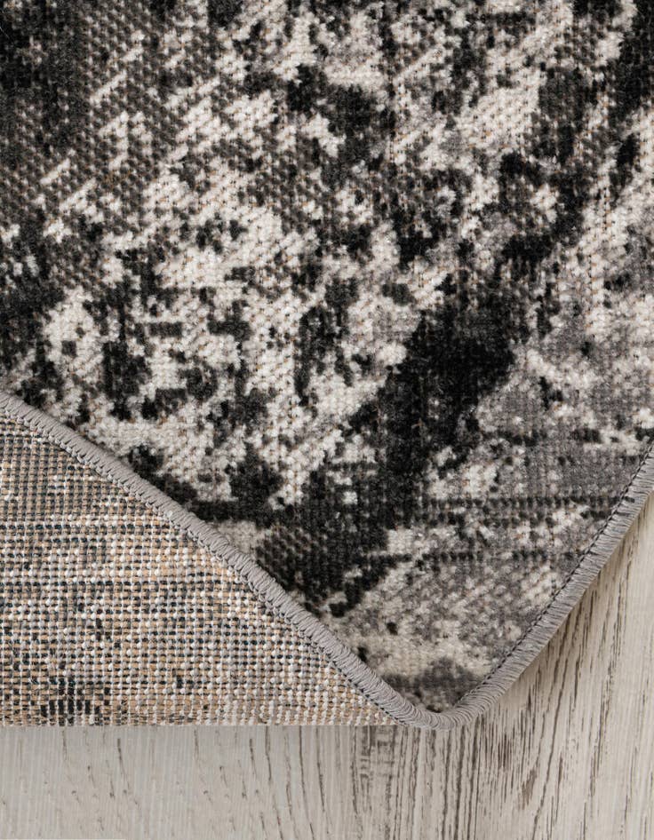 Detail image of  3' 3 x 5' 3 Lucerne Oval Rug