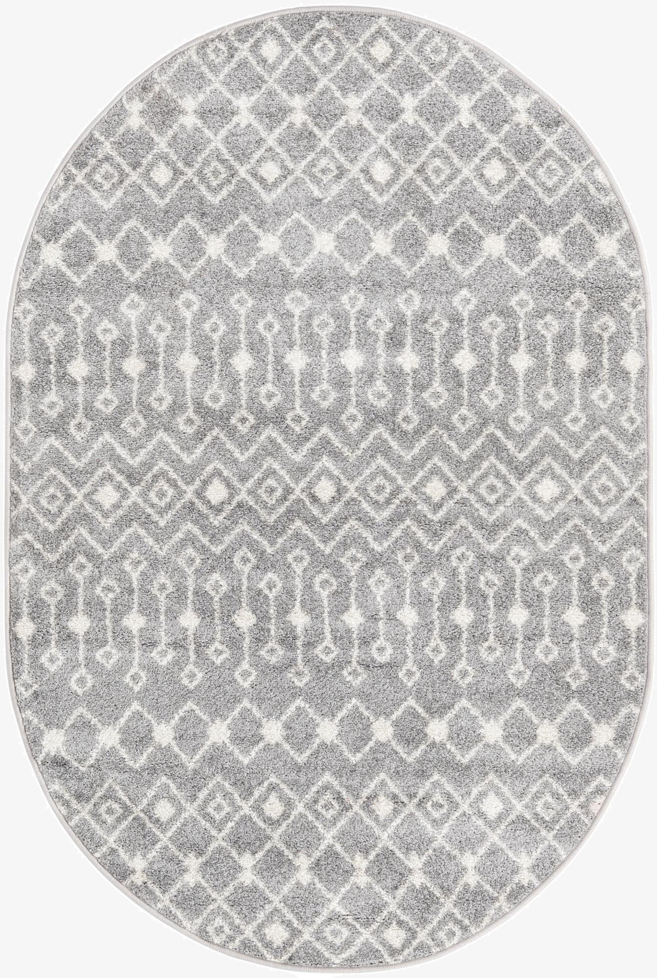  4' x 6' Moroccan Trellis Oval Rug