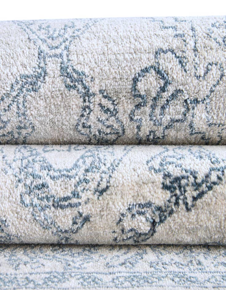 Detail image of  5' 3 x 8' Newport Oval Rug