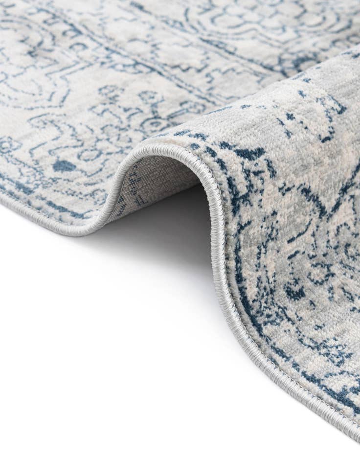 Detail image of  4' x 6' Newport Oval Rug