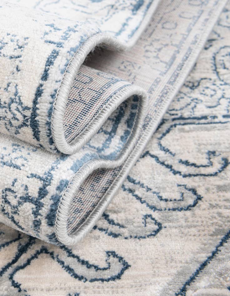 Detail image of  4' x 6' Newport Oval Rug