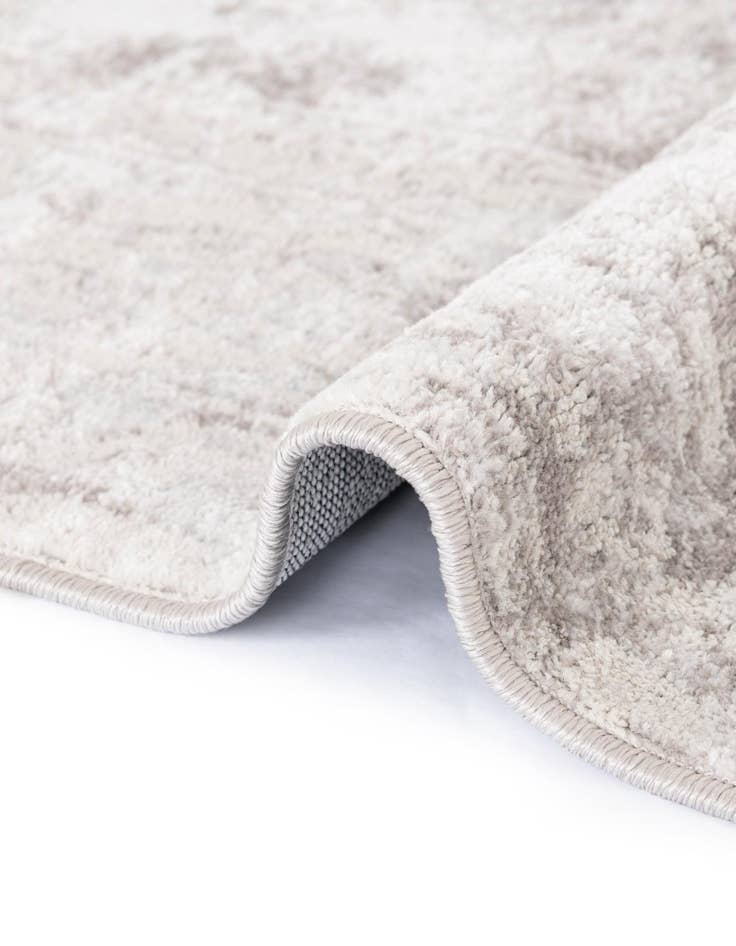 Detail image of  4' x 6' Oxford Oval Rug