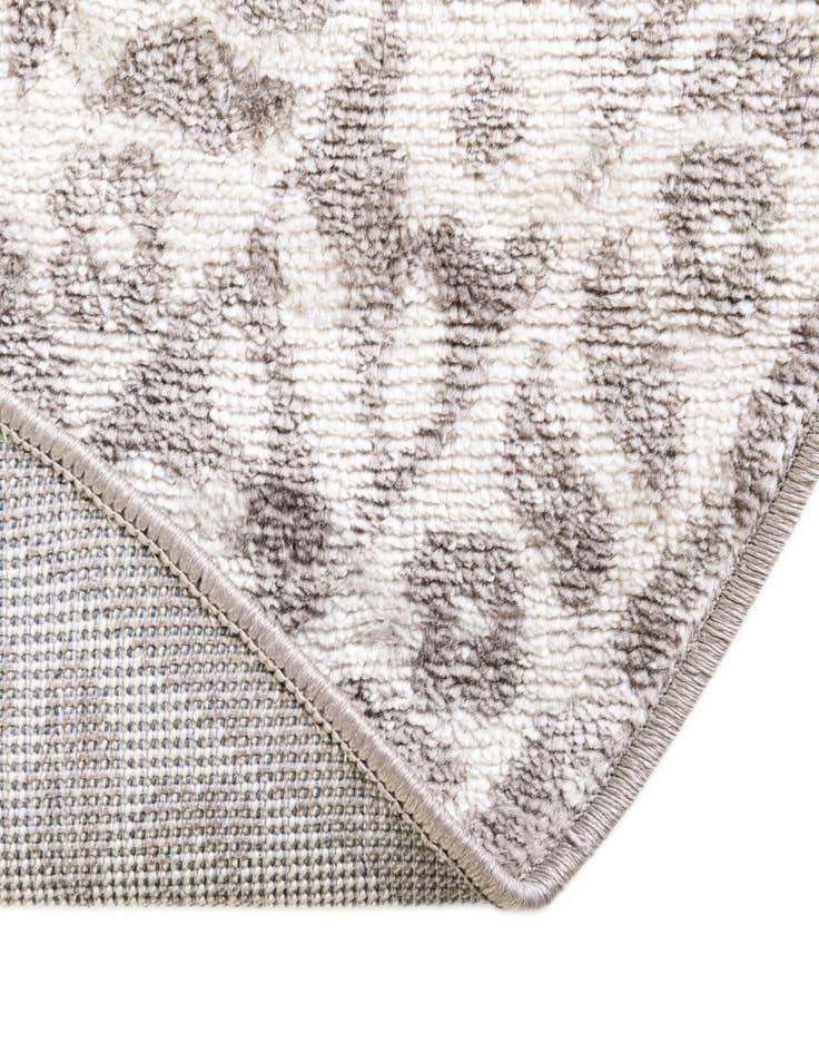 Detail image of  8' x 10' Oxford Oval Rug