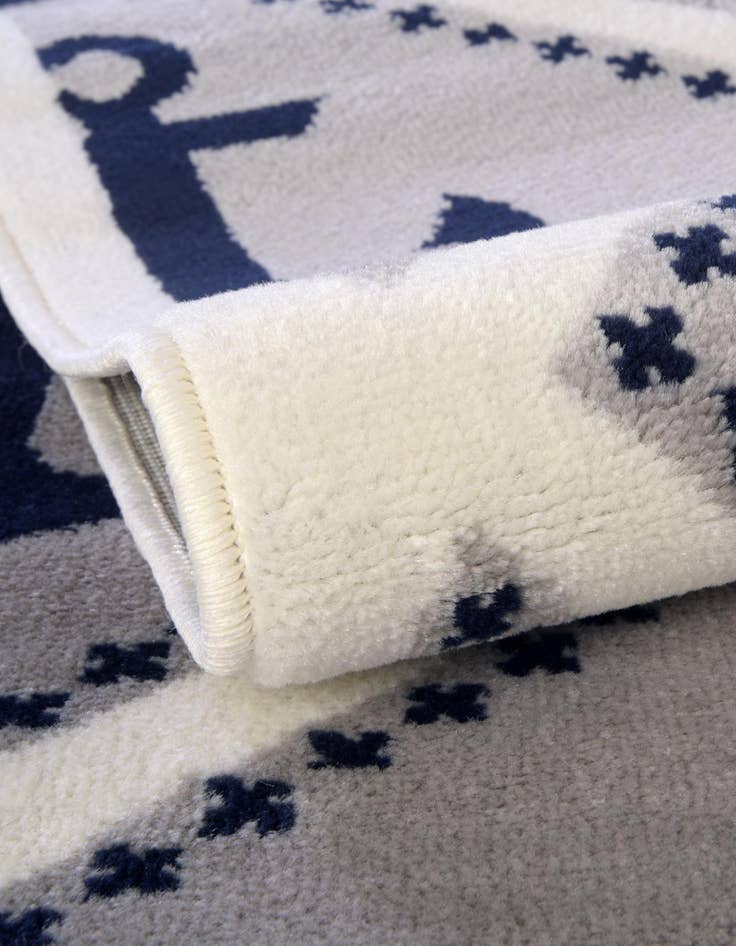 Detail image of  3' 3 x 5' 3 Sydney Oval Rug