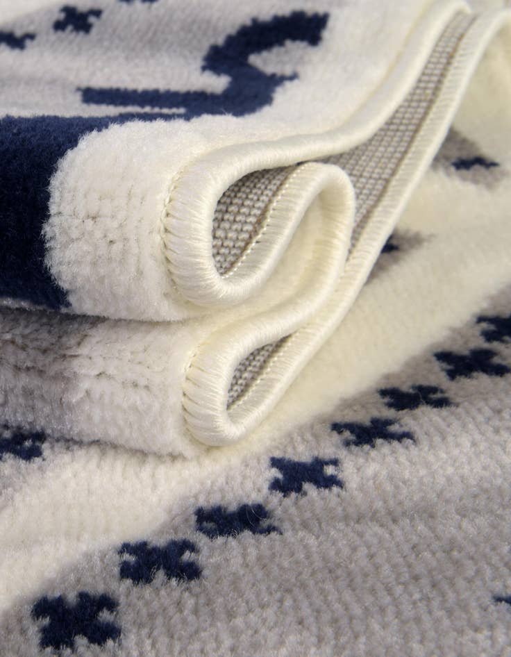 Detail image of  3' 3 x 5' 3 Sydney Oval Rug