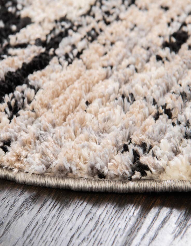 Detail image of  4' x 6' Tucson Oval Rug