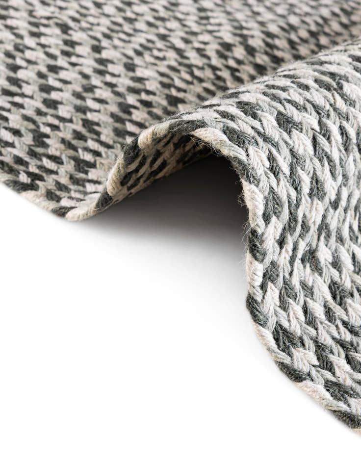 Detail image of  2' x 3' 1  Hand Tweed Braided Jute Oval Rug